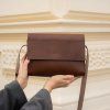 linn dark brown